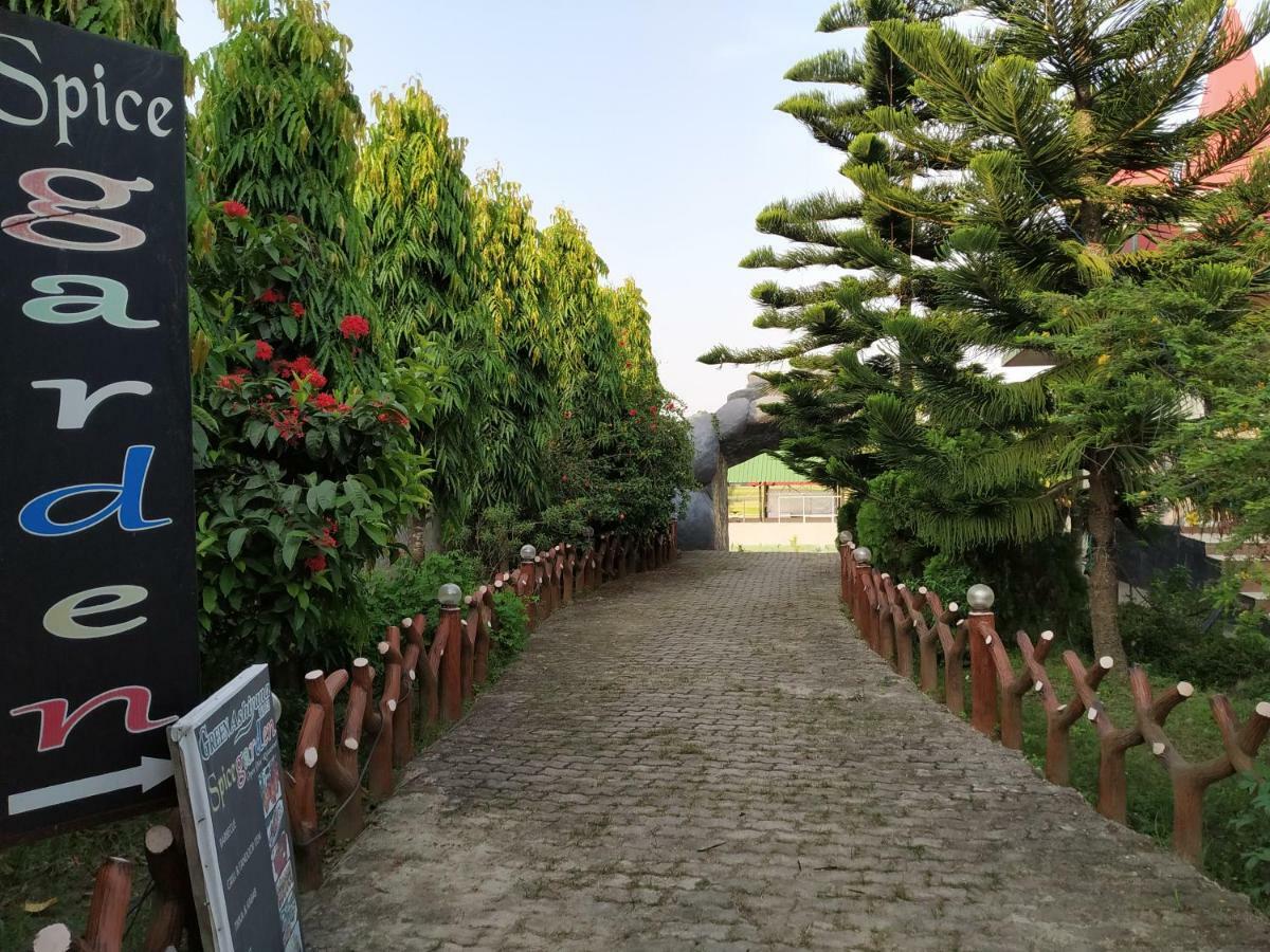 Green Ashiyana Palace Jakhalabandha Buitenkant foto